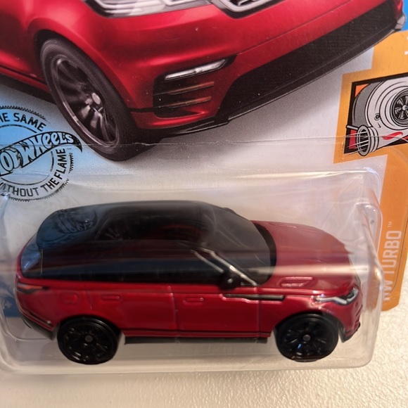 Hotwheels Range Rover Velar Matchbox - Picture 2 of 3